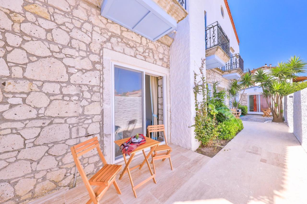 Lale Lodge Hotel Alacatı Bagian luar foto