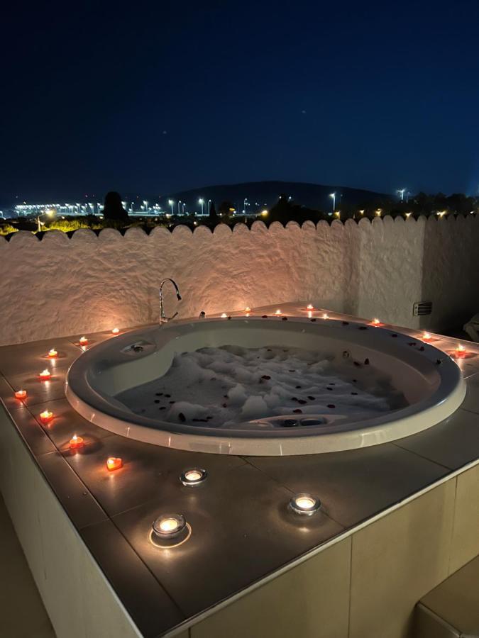 Lale Lodge Hotel Alacatı Bagian luar foto