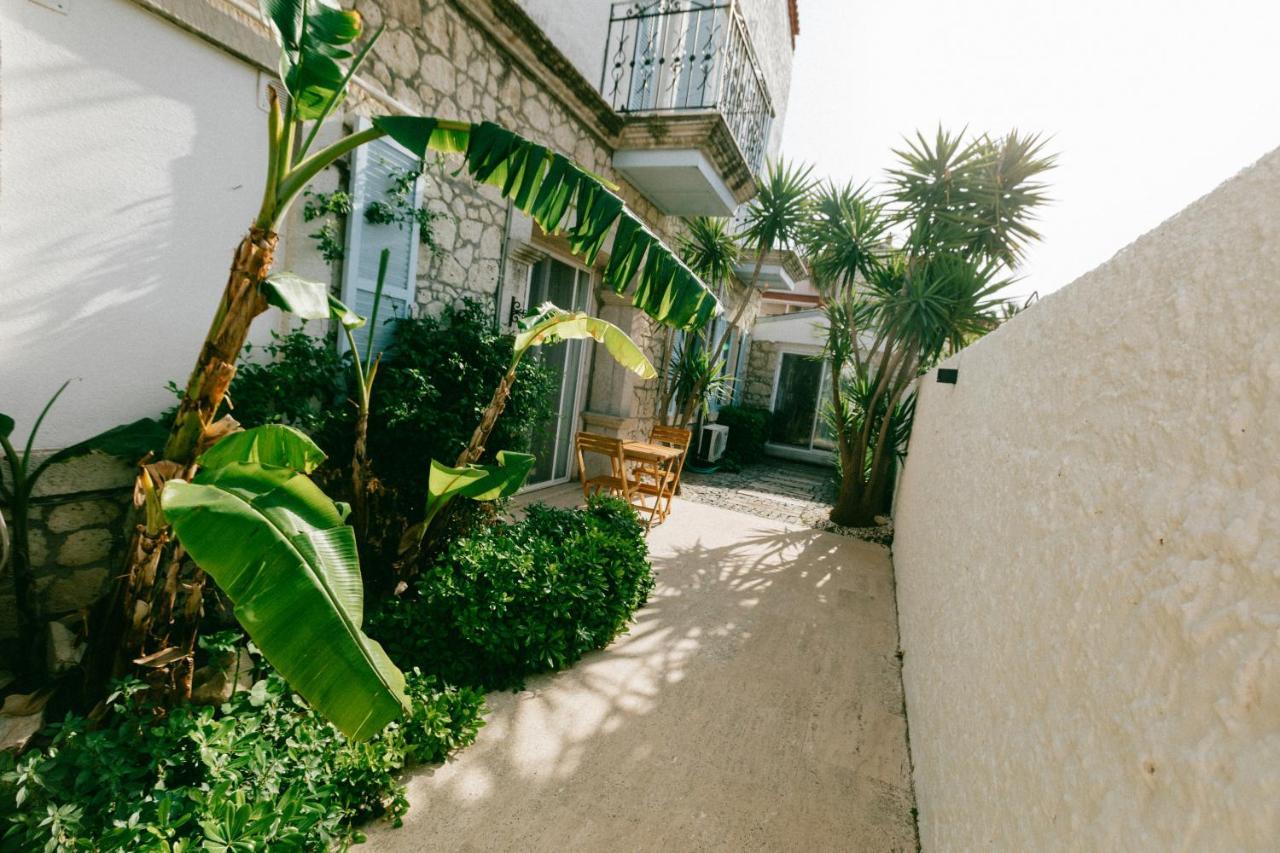 Lale Lodge Hotel Alacatı Bagian luar foto