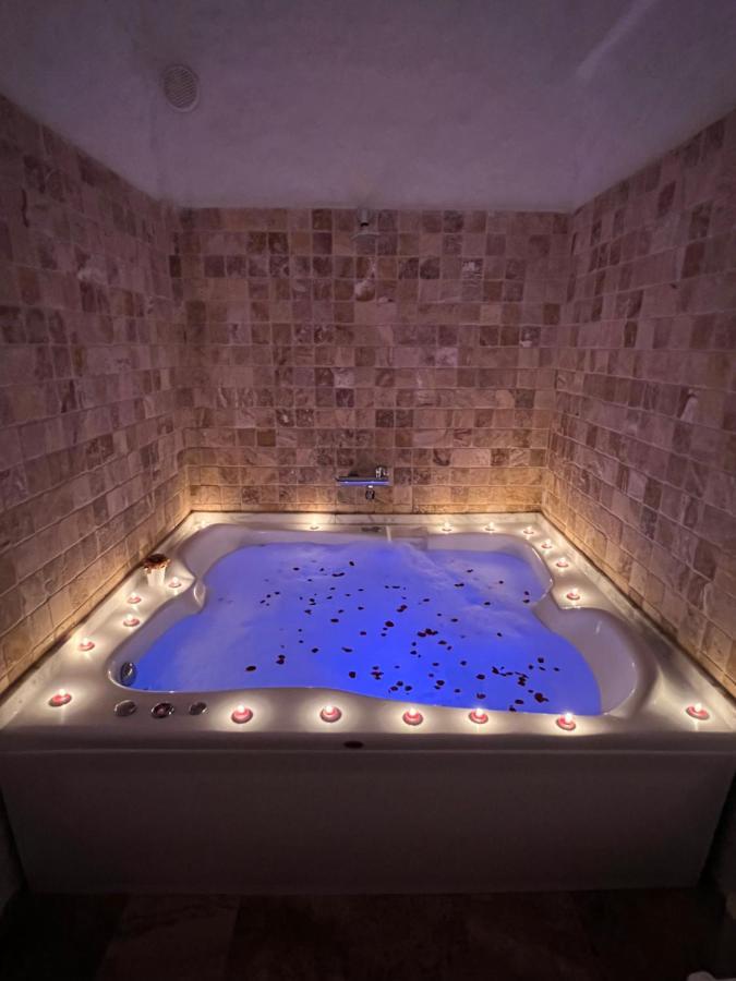 Lale Lodge Hotel Alacatı Bagian luar foto