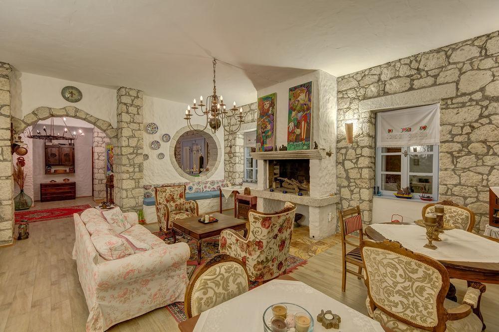 Lale Lodge Hotel Alacatı Bagian luar foto